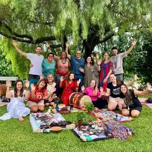 Encerramento de vivência com cantos e tambores